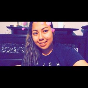 Meet your Posher, Melissa